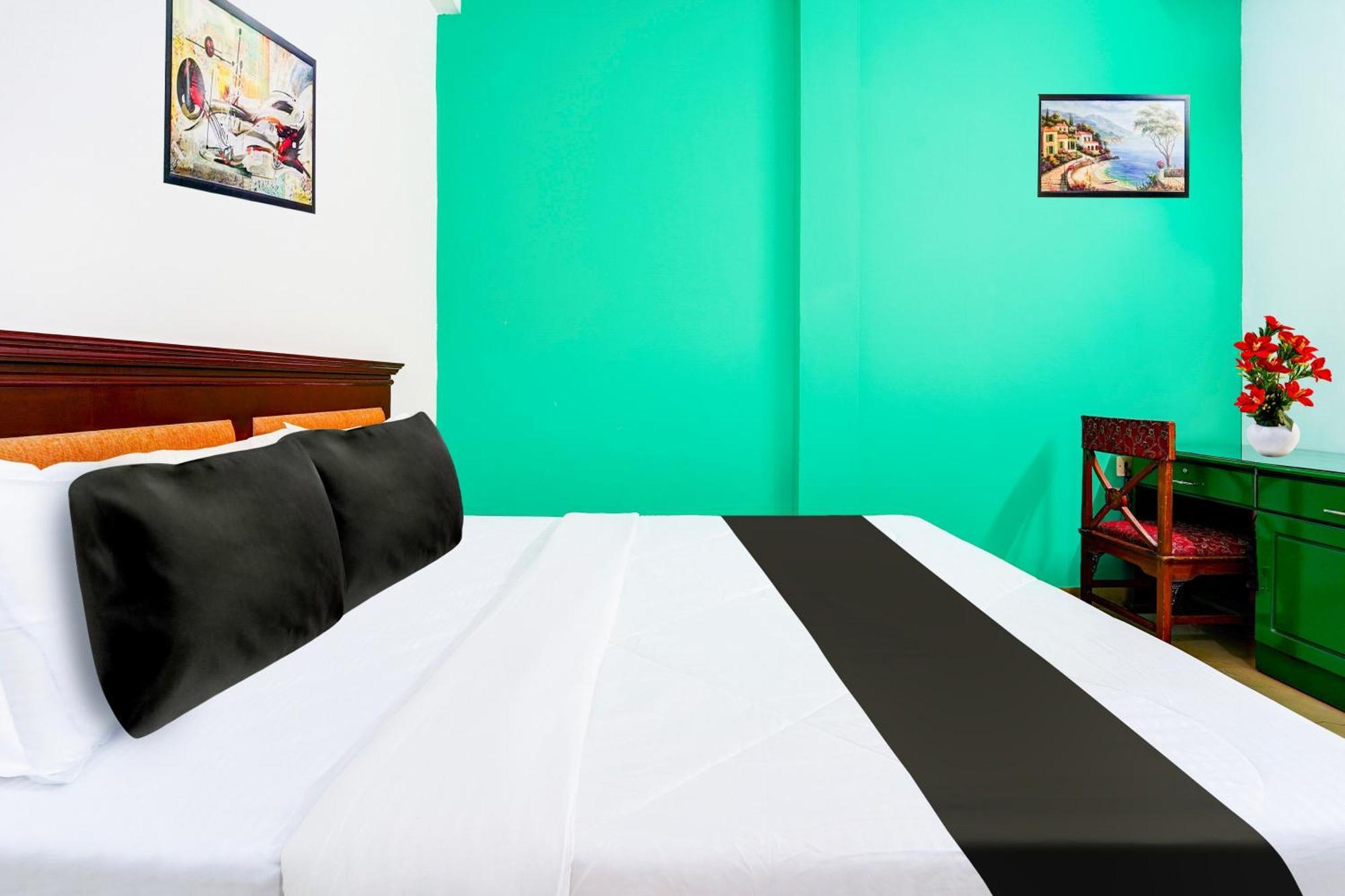 Super Hotel O Vennala Near Palarivattom Коччи Экстерьер фото