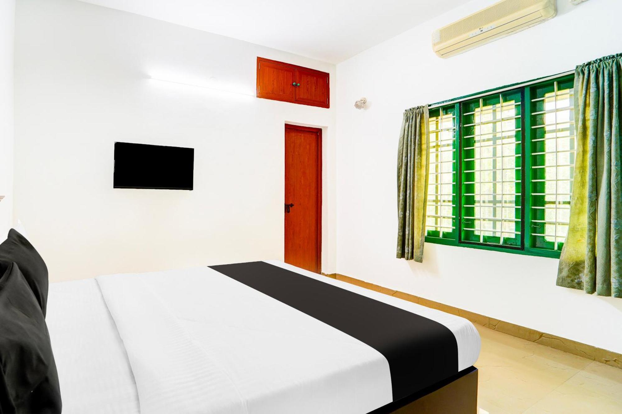 Super Hotel O Vennala Near Palarivattom Коччи Экстерьер фото